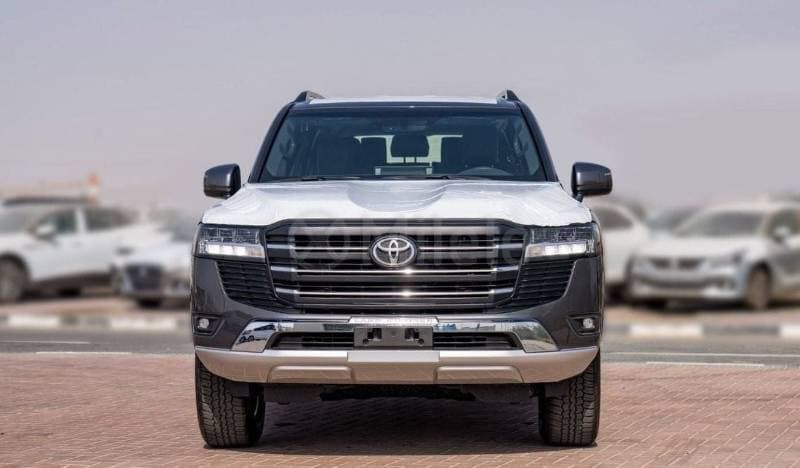 2025 Toyota Land Cruiser GXR thumbnail 2