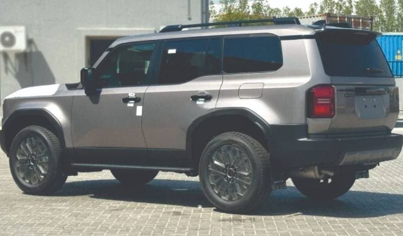 2024 Toyota Prado ADVENTURE thumbnail 6