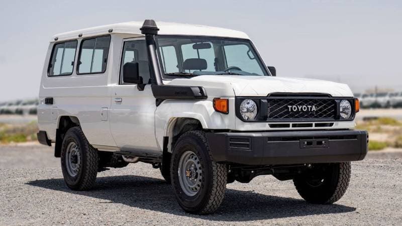 2025 Toyota Land Cruiser 70 LC 78 HARDTOP 2.8L MT thumbnail 3