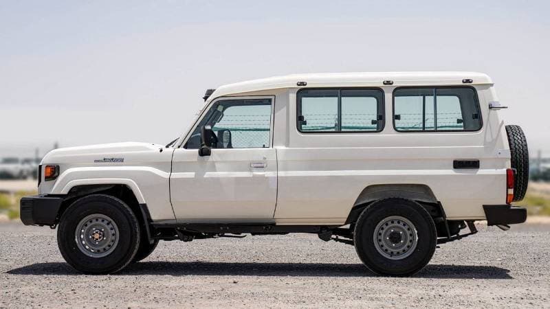 2025 Toyota Land Cruiser 70 LC 78 HARDTOP 2.8L MT thumbnail 4