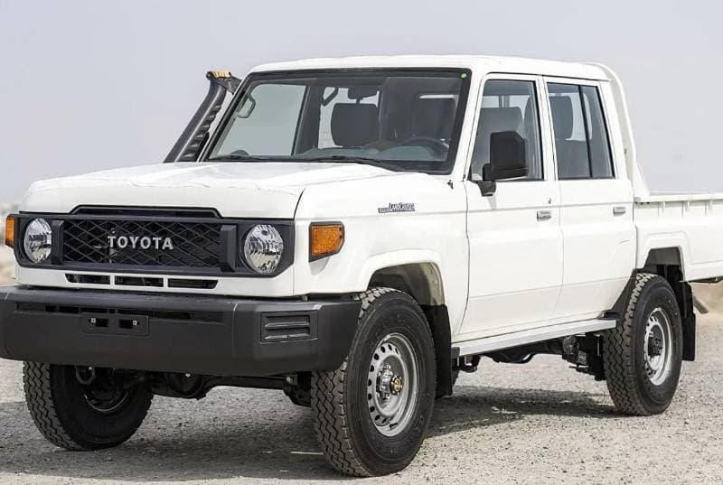 2025 Toyota Land Cruiser 70 LC76 LX