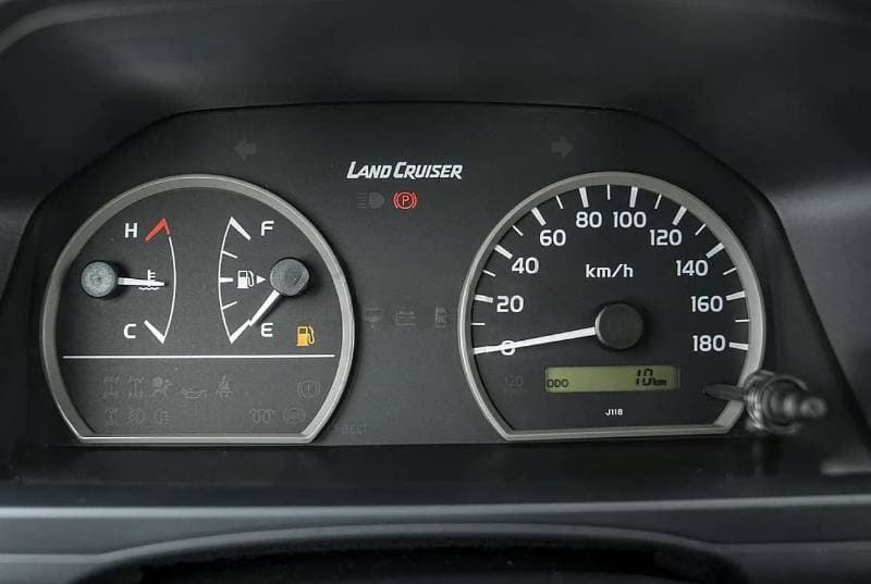 2025 Toyota Land Cruiser 70 LC76 LX thumbnail 7