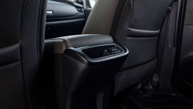 2025 Toyota Fortuner EXR thumbnail 6