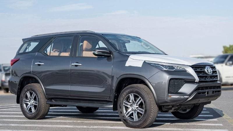 2026 Toyota Fortuner EXR thumbnail 3