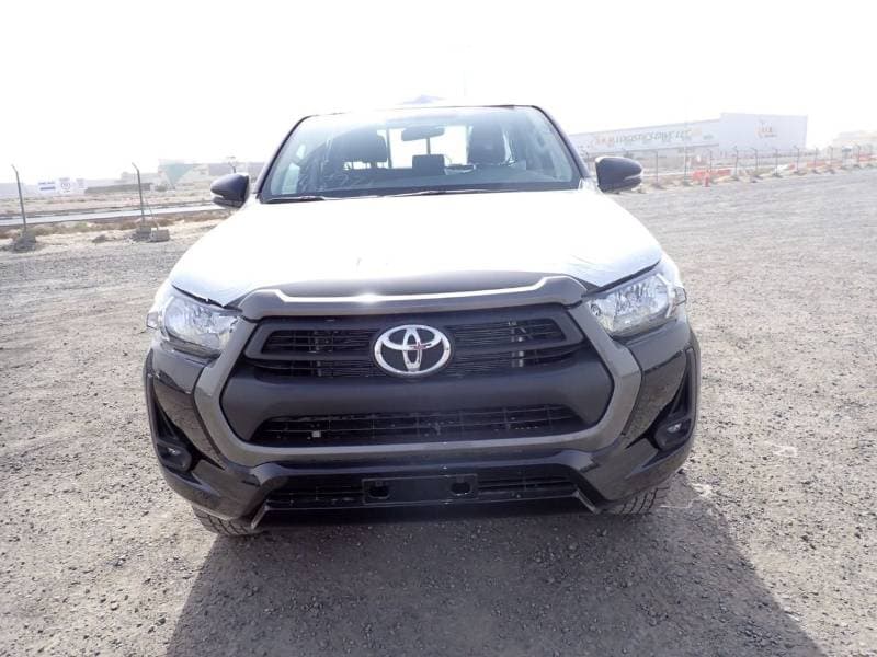 2026 Toyota Hilux GLX thumbnail 2