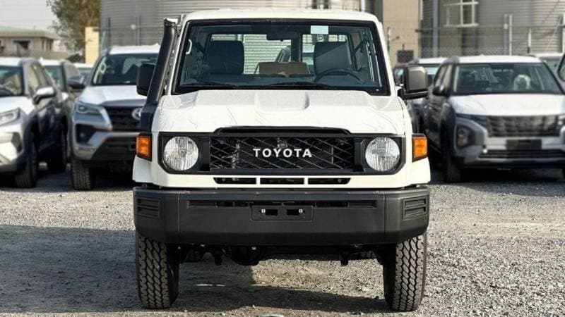 2026 Toyota Land Cruiser 70 LC76 HARD TOP thumbnail 3