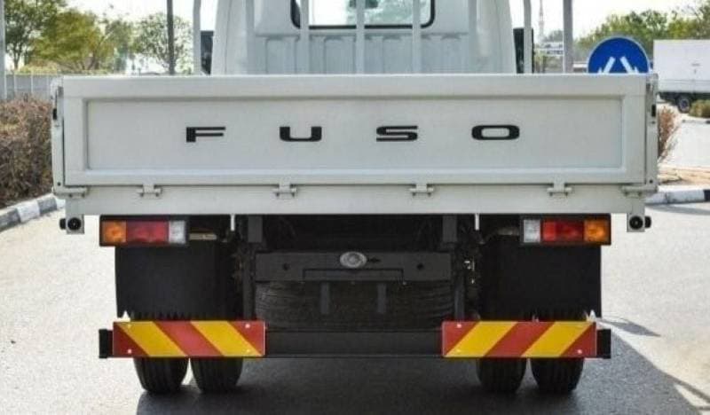 2025 Mitsubishi Fuso Canter thumbnail 3