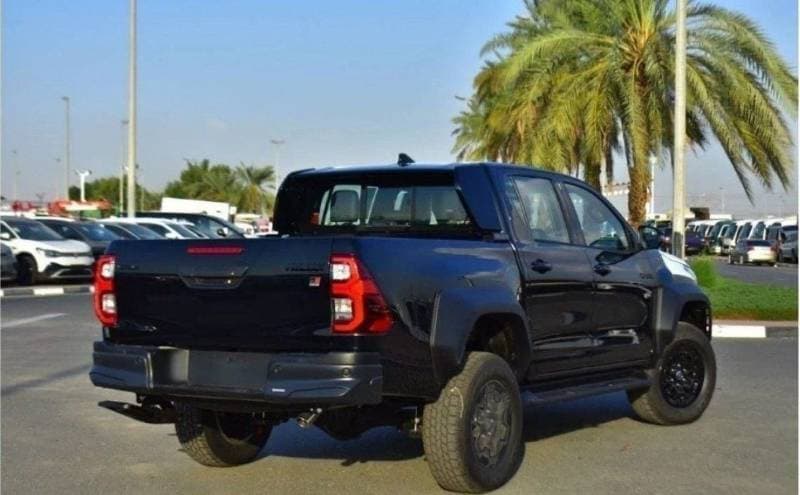 2024 Toyota Hilux GR SPORT thumbnail 6