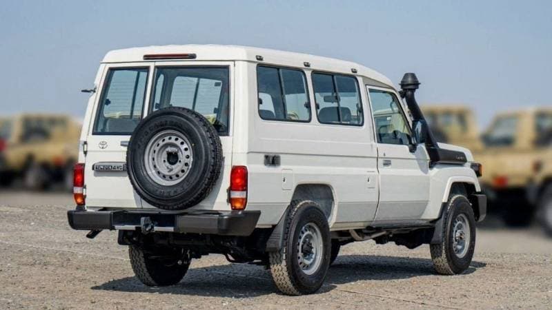2026 Toyota Land Cruiser 70 LC 78 thumbnail 2