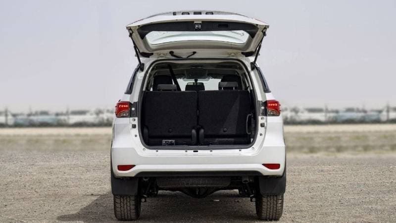 2025 Toyota Fortuner EXR thumbnail 8