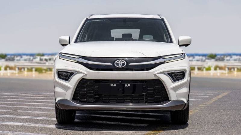 2025 Toyota Urban Cruiser GLX thumbnail 8