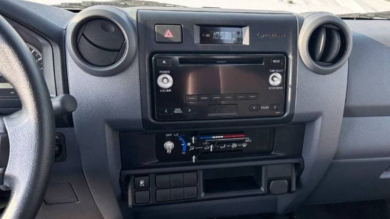 2025 Toyota Land Cruiser 70 LC 78 HARDTOP 4.0L MT thumbnail 8