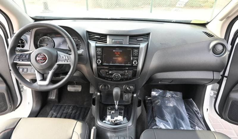 2025 Nissan Navara thumbnail 7