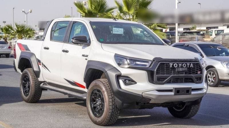 2025 Toyota Hilux GR SPORT thumbnail 4