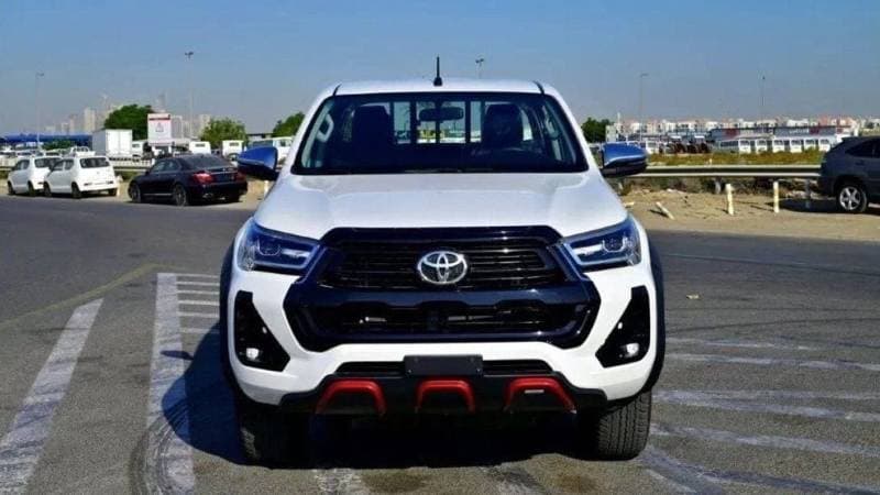 2025 Toyota Hilux SGLX