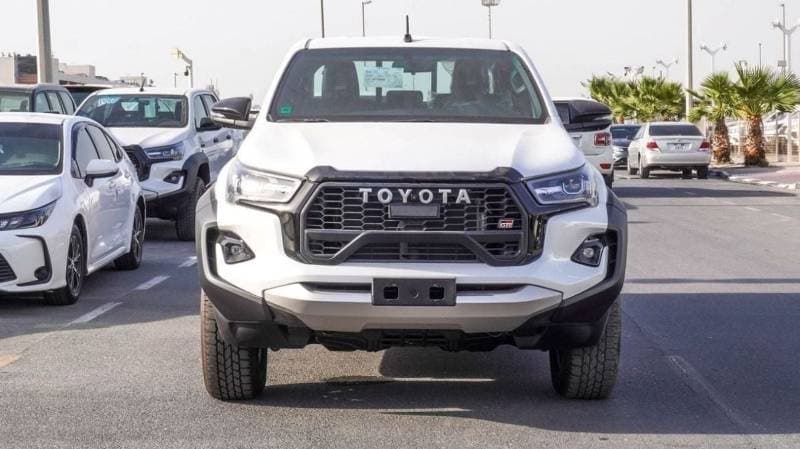 2025 Toyota Hilux GR SPORT thumbnail 2