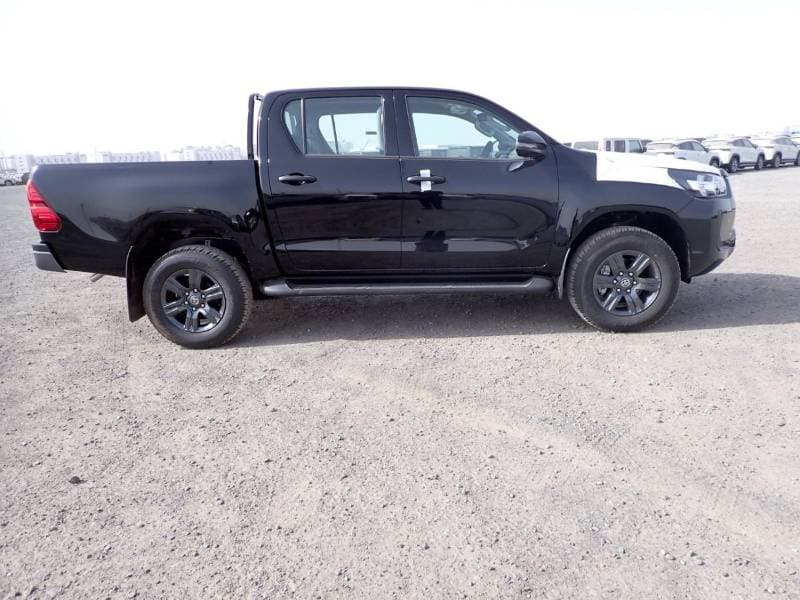 2026 Toyota Hilux at thumbnail 5