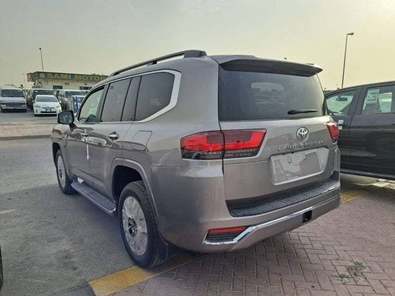 2024 Toyota Land Cruiser VXR