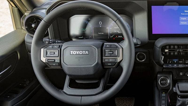 2026 Toyota Prado VXR thumbnail 7