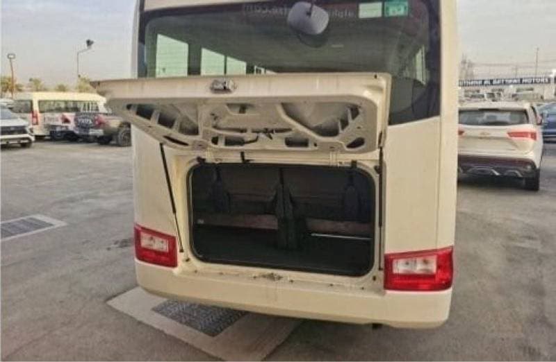 2026 Toyota Coaster thumbnail 4
