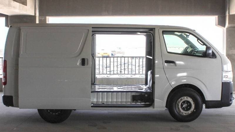 2023 Toyota Hiace GL thumbnail 8