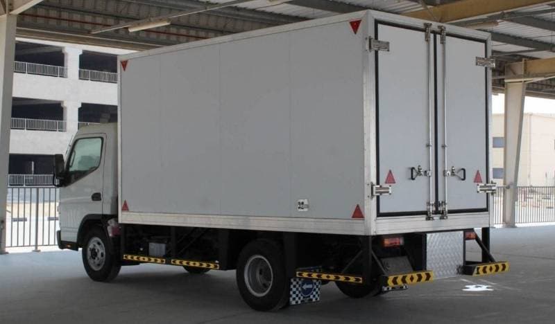 2024 Mitsubishi Fuso Canter thumbnail 8