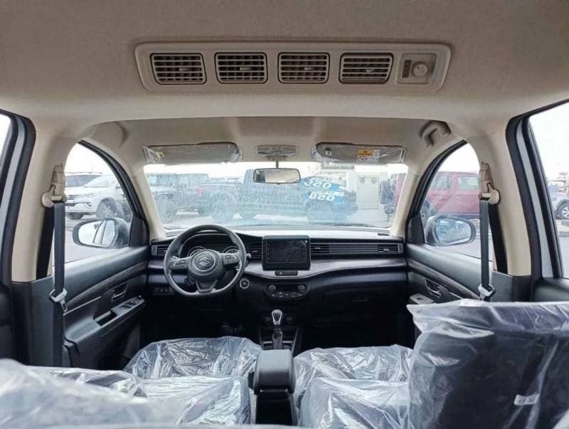 2024 Suzuki Ertiga GLX thumbnail 6