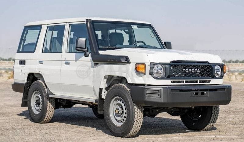 2025 Toyota Land Cruiser 70 LC76 LX thumbnail 3