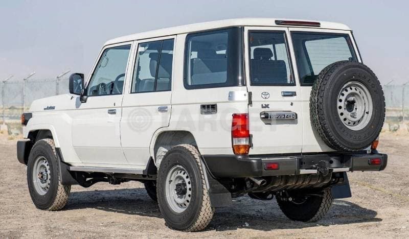 2025 Toyota Land Cruiser 70 LC76 LX thumbnail 4