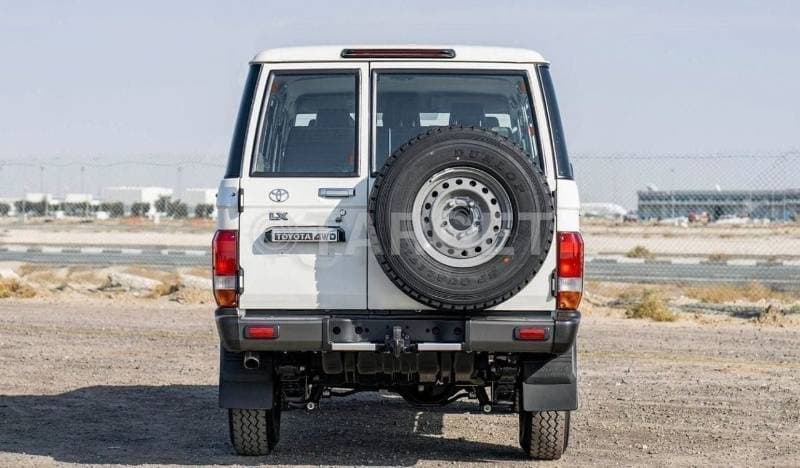 2025 Toyota Land Cruiser 70 LC76 LX thumbnail 5