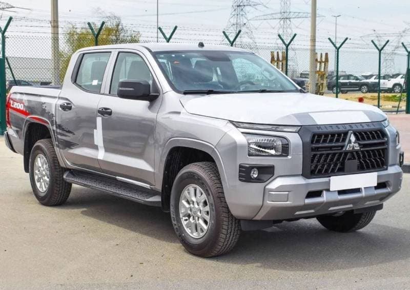 2025 Mitsubishi L200 GLS thumbnail 3