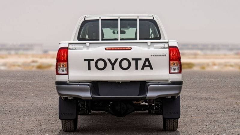 2026 Toyota Hilux HILUX 2.4L MT DC 4WD DIESEL thumbnail 8
