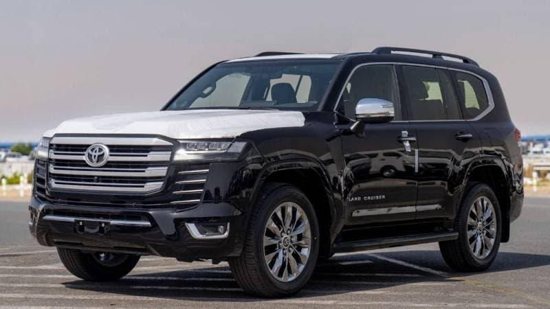 2025 Toyota Land Cruiser VX thumbnail 3