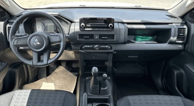 2025 Mitsubishi L200 GL thumbnail 5