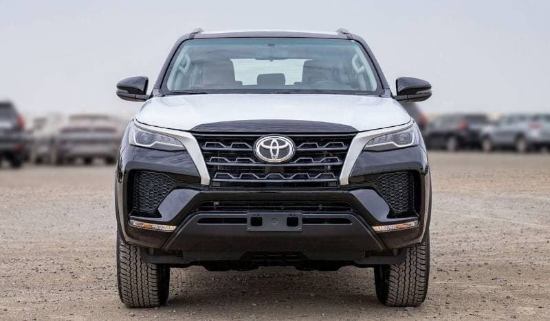 2026 Toyota Fortuner EXR thumbnail 2