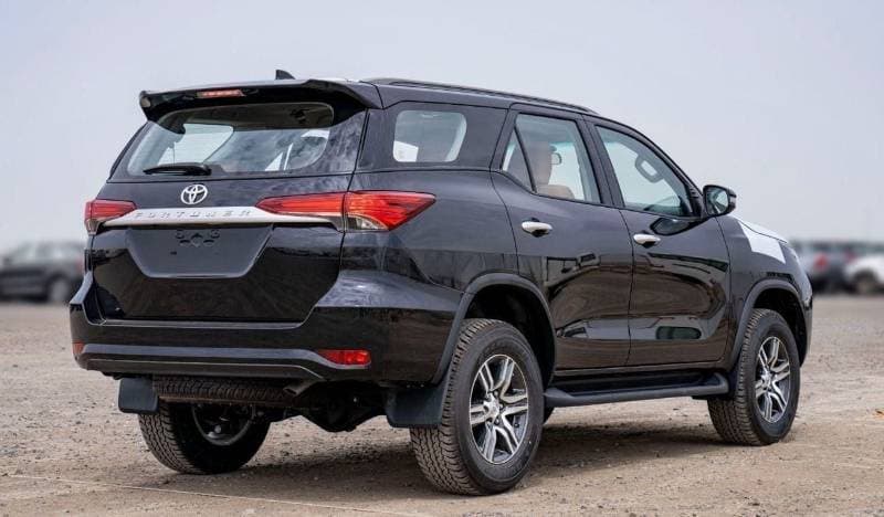 2026 Toyota Fortuner EXR thumbnail 7