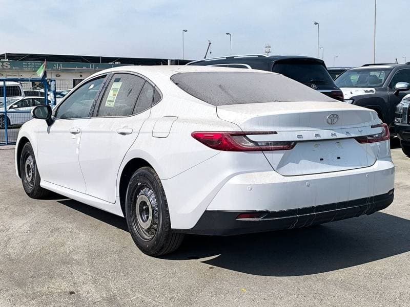 2026 Toyota Camry GLE thumbnail 4