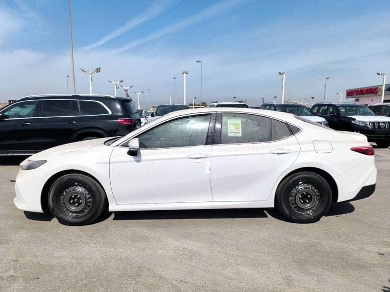 2026 Toyota Camry GLE thumbnail 5
