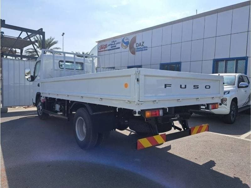 2025 Mitsubishi Fuso Canter thumbnail 5