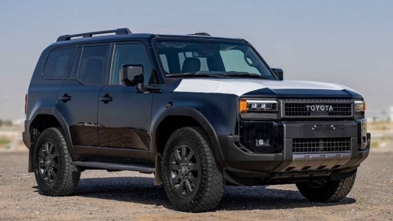 2025 Toyota Prado VXR thumbnail 3