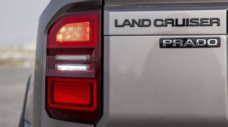 2025 Toyota Prado GXR thumbnail 8
