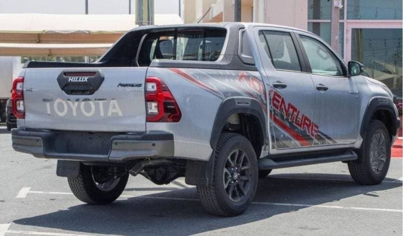 2024 Toyota Hilux ADVENTURE thumbnail 3
