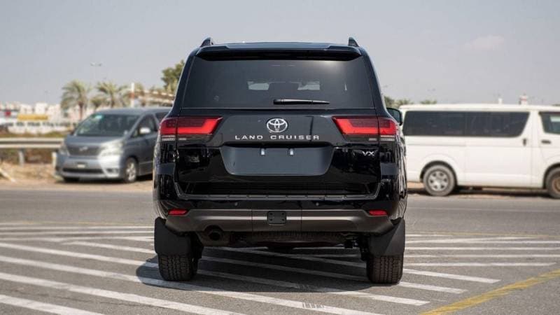 2024 Toyota Land Cruiser VX thumbnail 5
