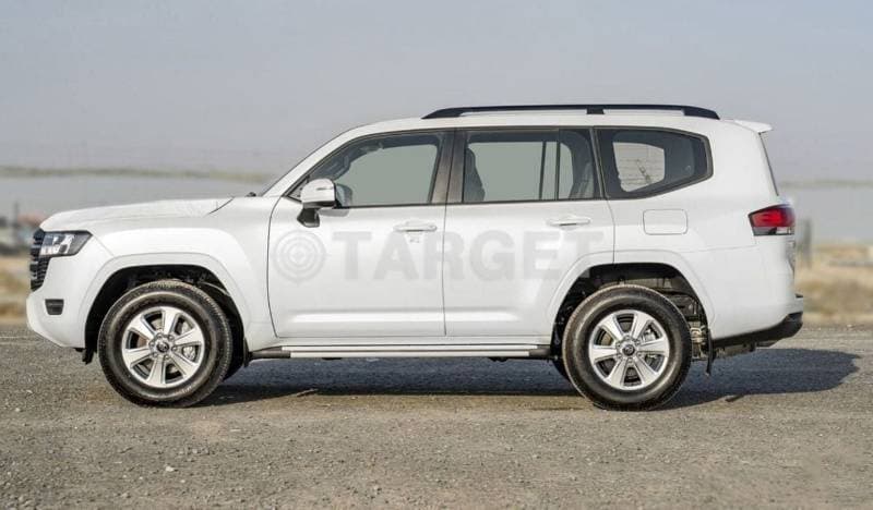 2025 Toyota Land Cruiser GXR thumbnail 4