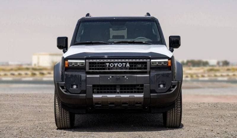 2025 Toyota Prado GXR thumbnail 2
