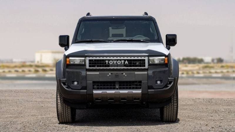 2024 Toyota Prado GXR thumbnail 2