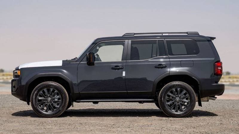 2024 Toyota Prado GXR thumbnail 4