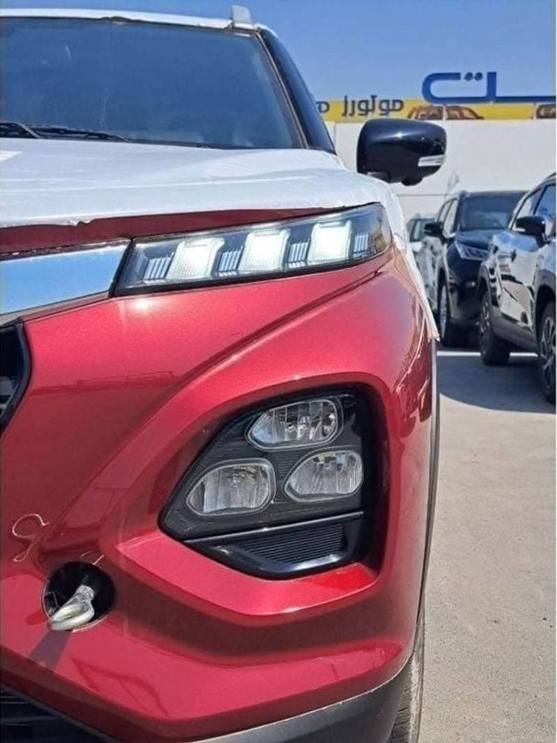 2025 Suzuki Fronx GLX thumbnail 4