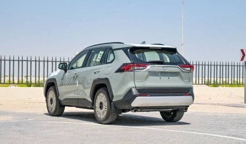 2024 Toyota RAV4 ADVENTURE thumbnail 4