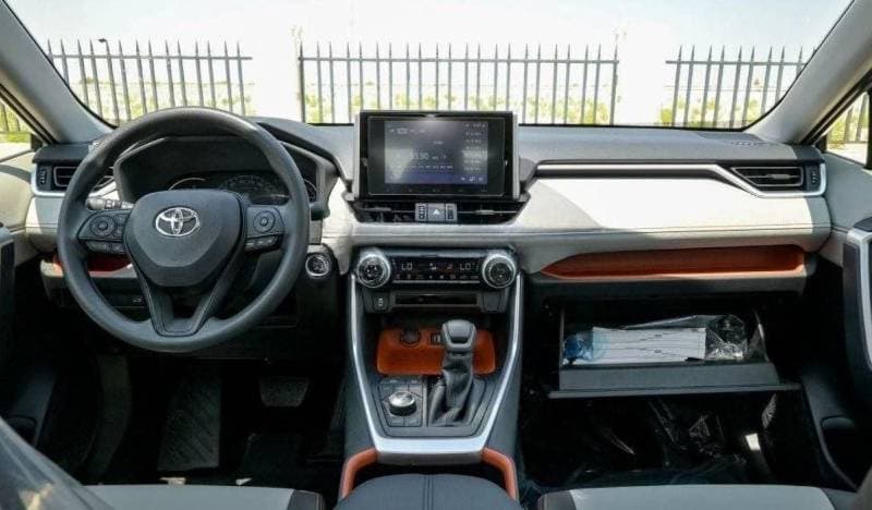 2024 Toyota RAV4 ADVENTURE thumbnail 7
